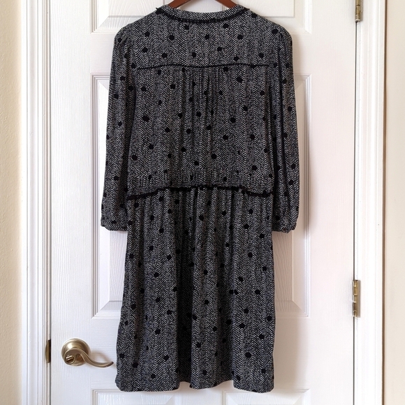 Maeve Anthropologie Galen Dotted Chevron Quarter Sleeve Mini Shift Dress Black M - Picture 12 of 13